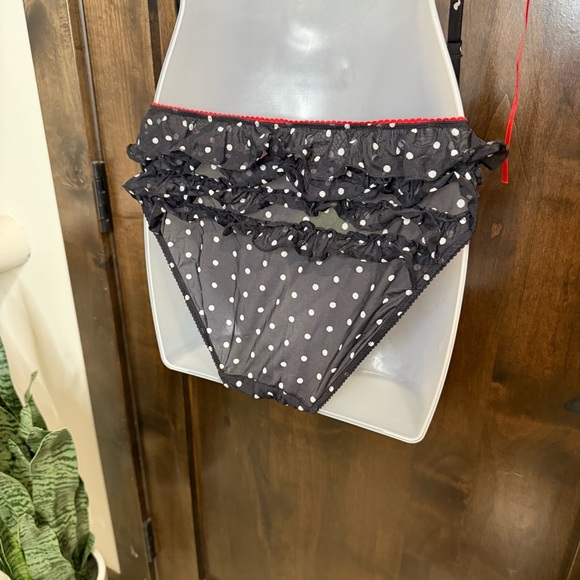 VTG Victoria's Secret pinup bustier and ruffle panties set 36D Bra XL bottom - Picture 7 of 14